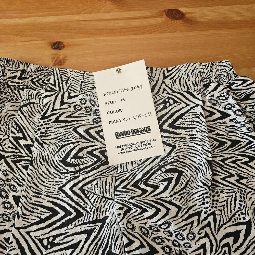 Denim Licious - Girls' Short Size M - Picture 4 of 5